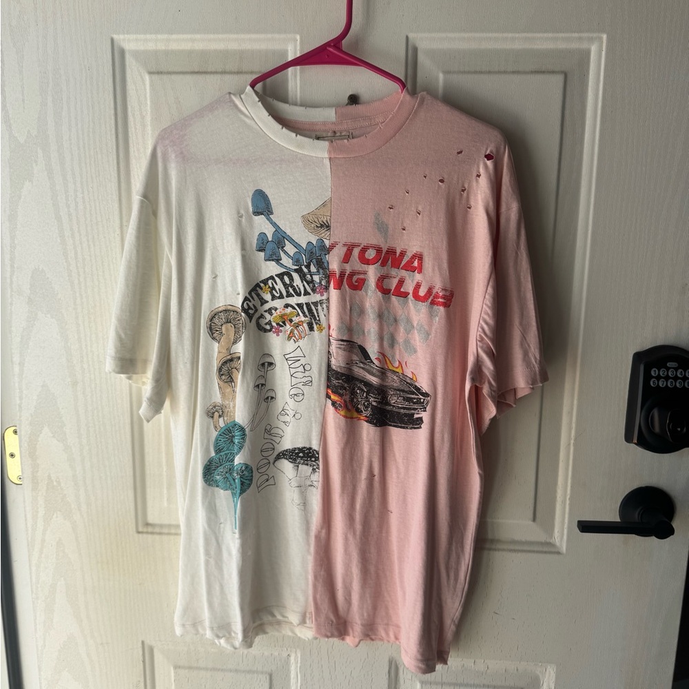 Graphic tshirt